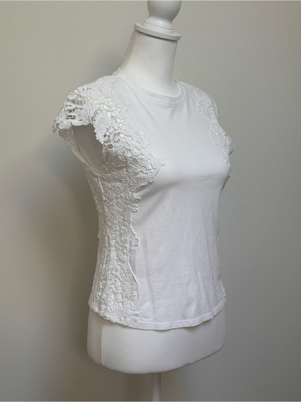 EXPRESS White Lace-Trim Short Sleeve Tee